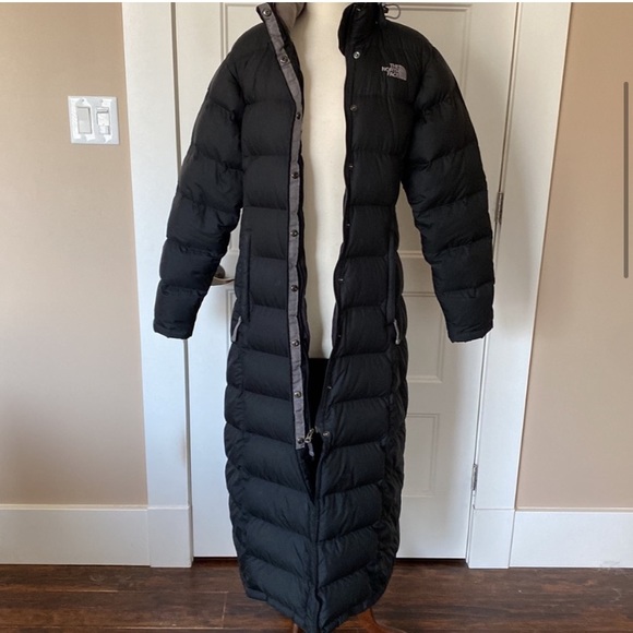 The North Face Down Puffer Parka - Picture 6 of 9